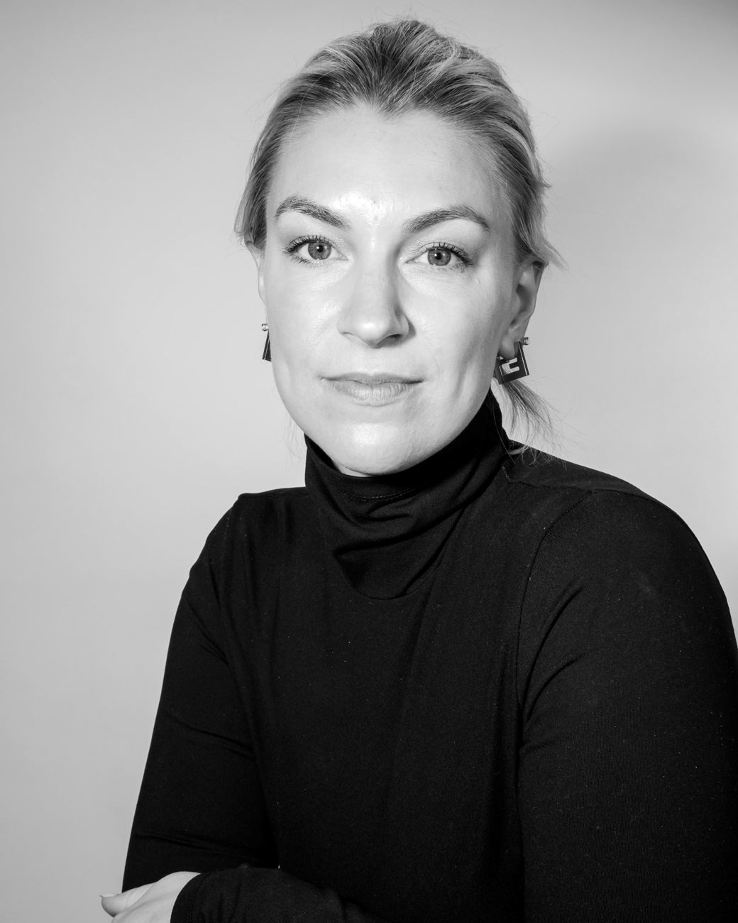 LINDSAY PHILLIPS