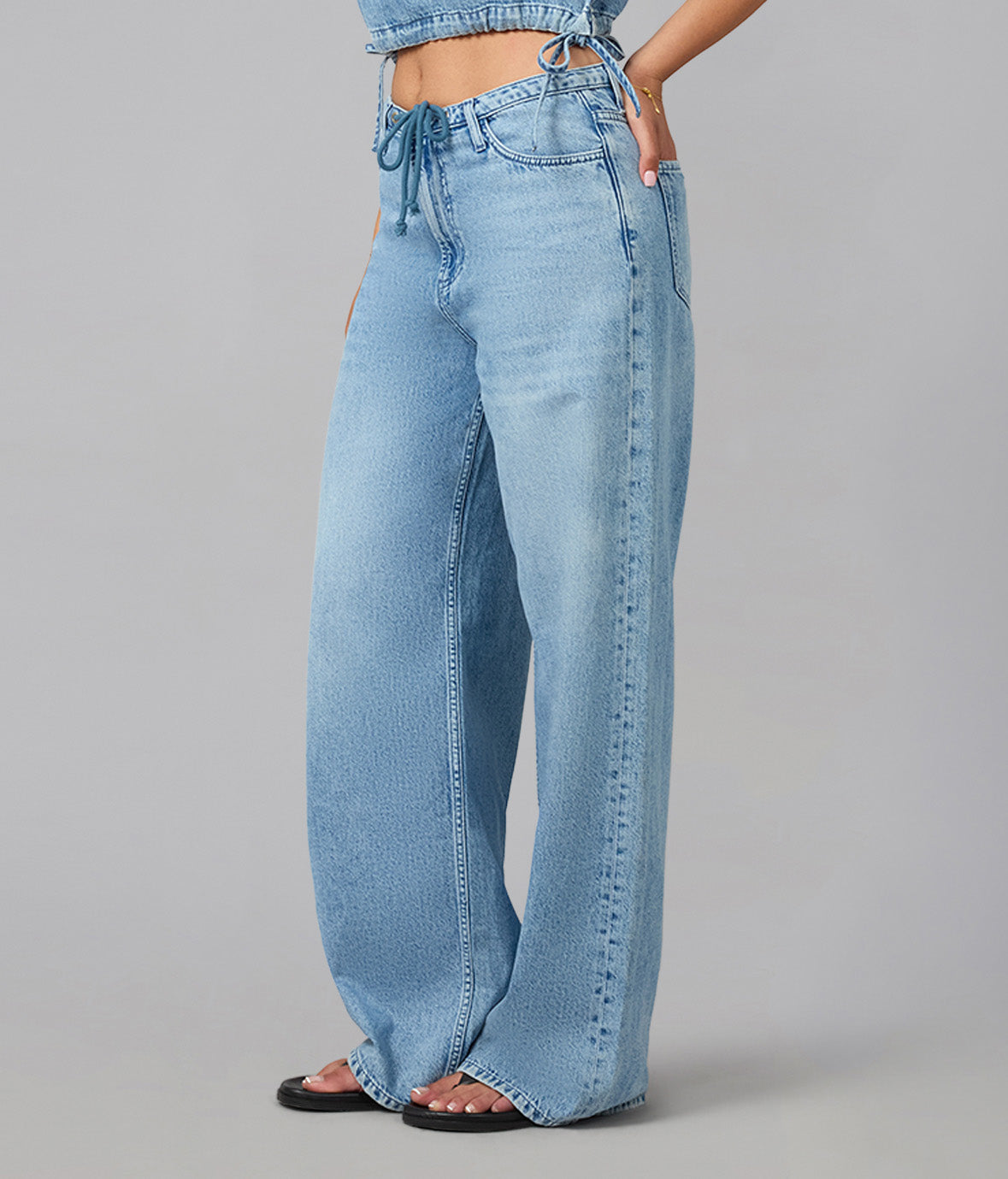 REMY-DW Mid Rise Wide Leg Trouser